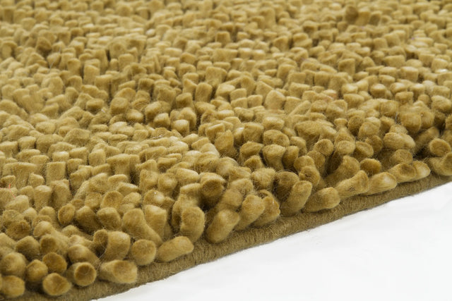 Chandra Strata STR-1109 Gold rug, corner detail