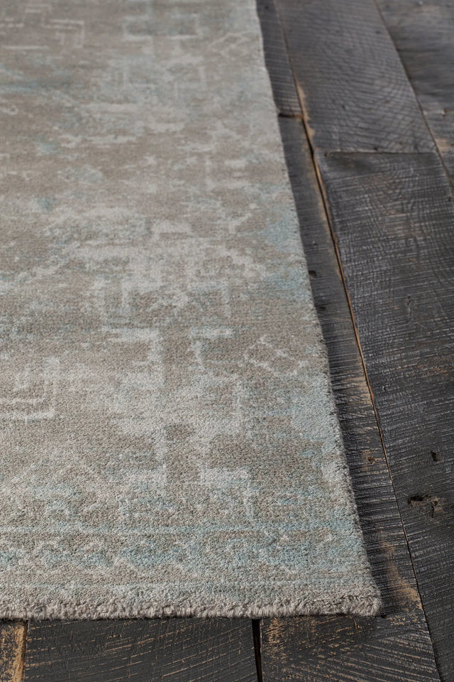 Chandra Tayla TAY-42404 Beige and White and Charcoal rug, corner detail