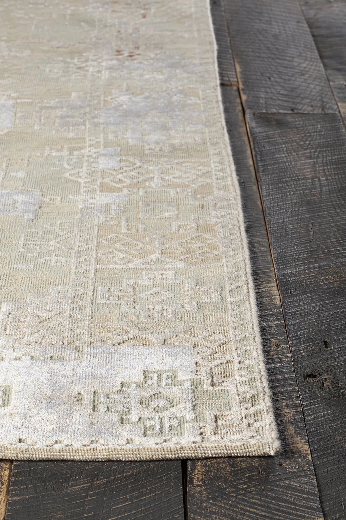 Chandra Vingel VIN-36804 green and grey and brown rug, corner detail