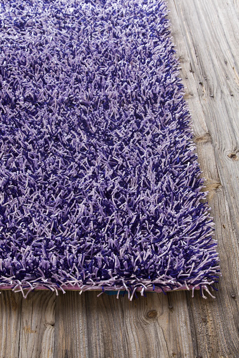 Chandra Zara ZAR-14500 Purple and Lavendar rug, corner detail