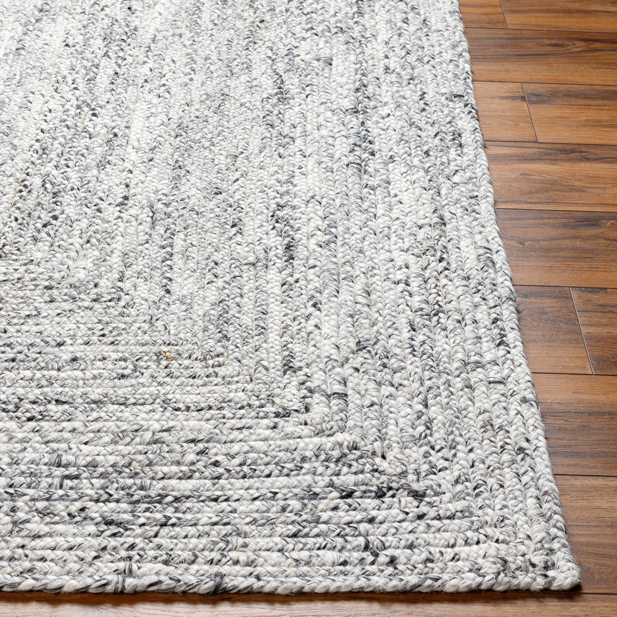 Surya Cologne Cog-2300 Pale Slate, Light Grey, Sterling Grey, Metallic - Silver, Pewter Rug.