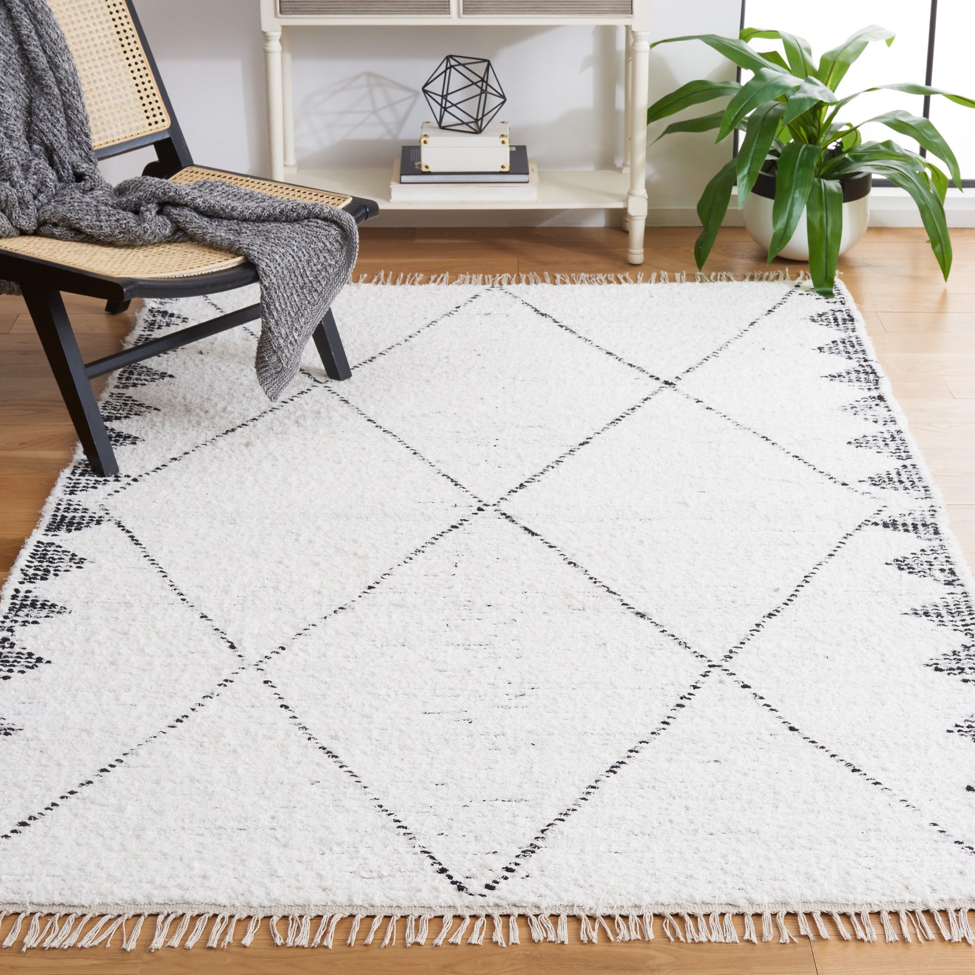 Safavieh Casablanca Csb462A Ivory/Black Area Rug