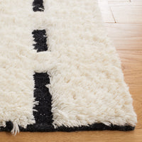 Safavieh Casablanca Csb705Z Black/Ivory Area Rug