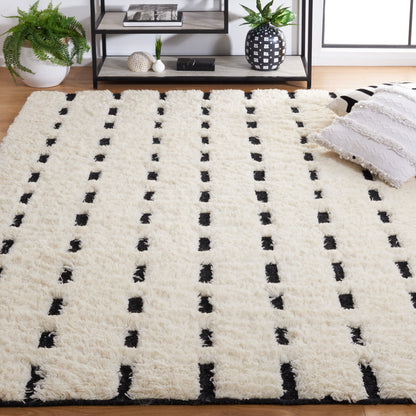 Safavieh Casablanca Csb705Z Black/Ivory Area Rug