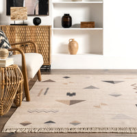 Nuloom Noemie Tribal Synbols Svbr06A Ivory Area Rug