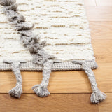 Safavieh Kenya 5'-0" x 8'-0" Rug in Ivory / Grey