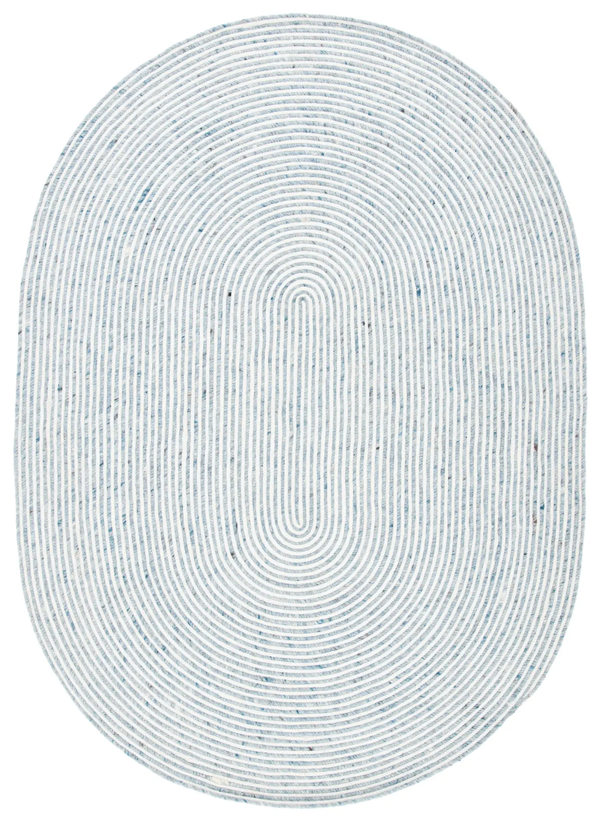 Safavieh Braided 5'-0" x 7'-0" Rug in Grey / Ivory
