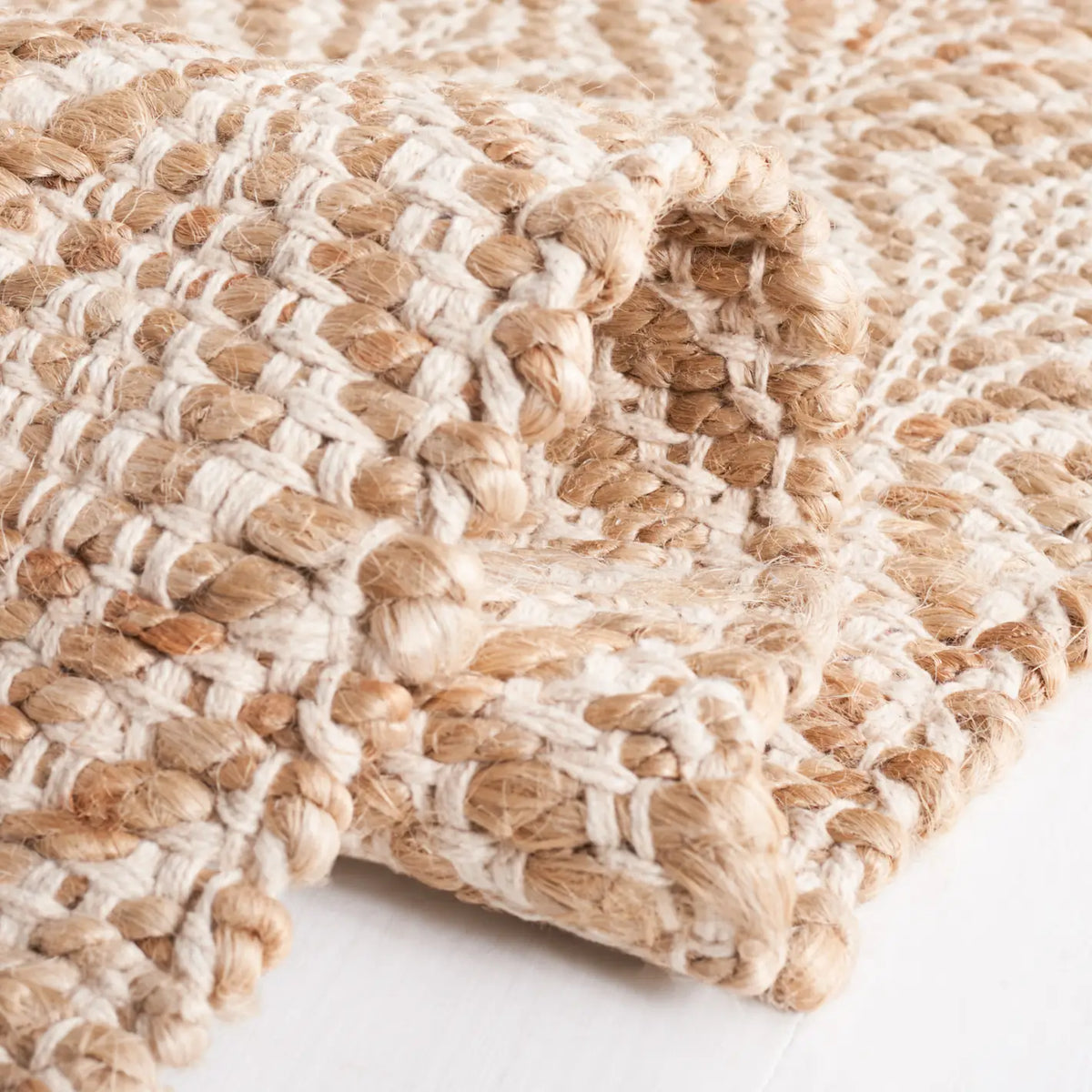 Safavieh Natural Fiber 4'-0" x 6'-0" Rug in Natural / Beige