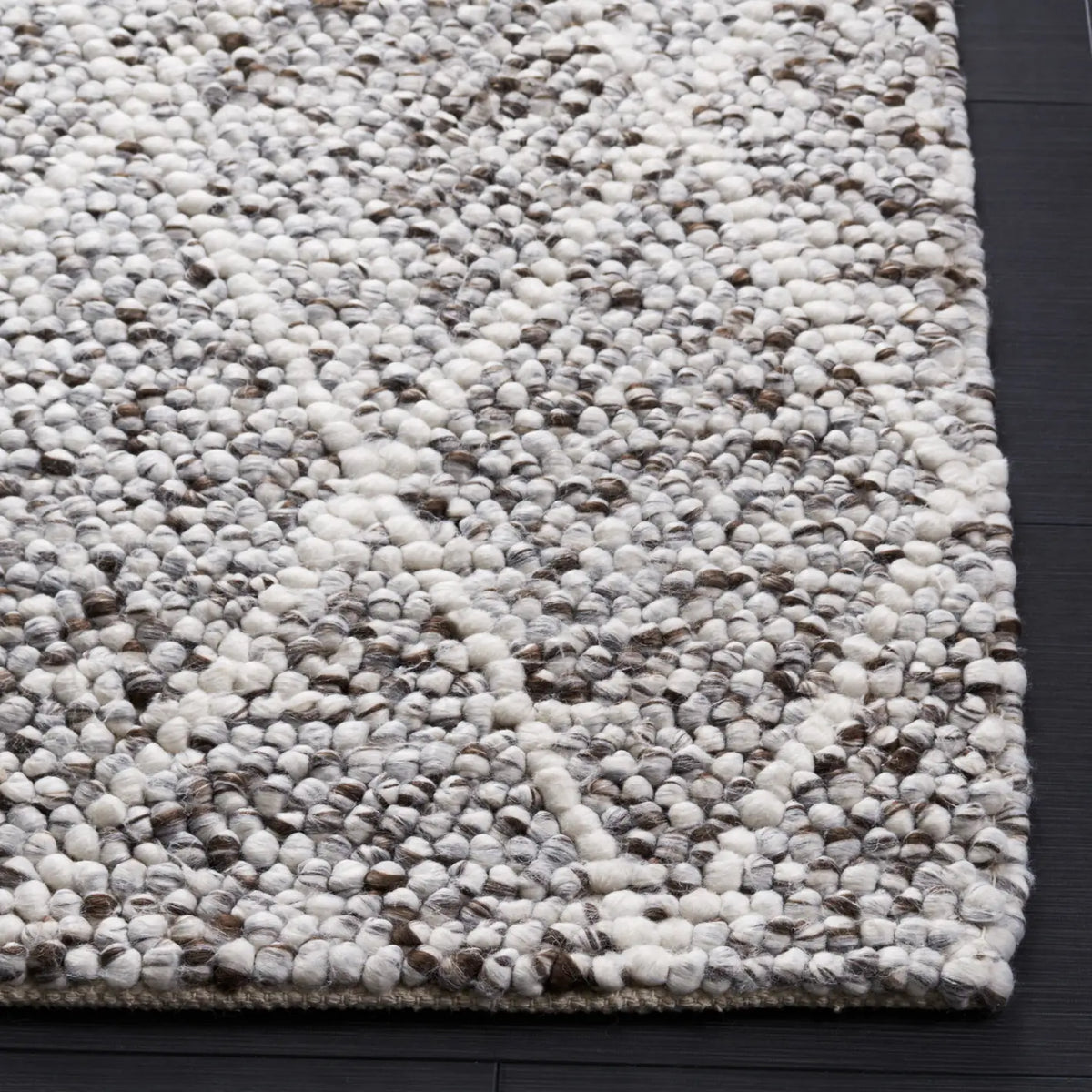 Safavieh Natura 5'-0" x 8'-0" Rug in Ivory / Stone