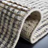 Safavieh Tibetan 4'-0" x 6'-0" Rug in Black / Ivory