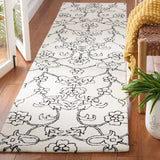 Safavieh Fifth Avenue 2'-3" x 9'-0" Rug in Ivory / Black