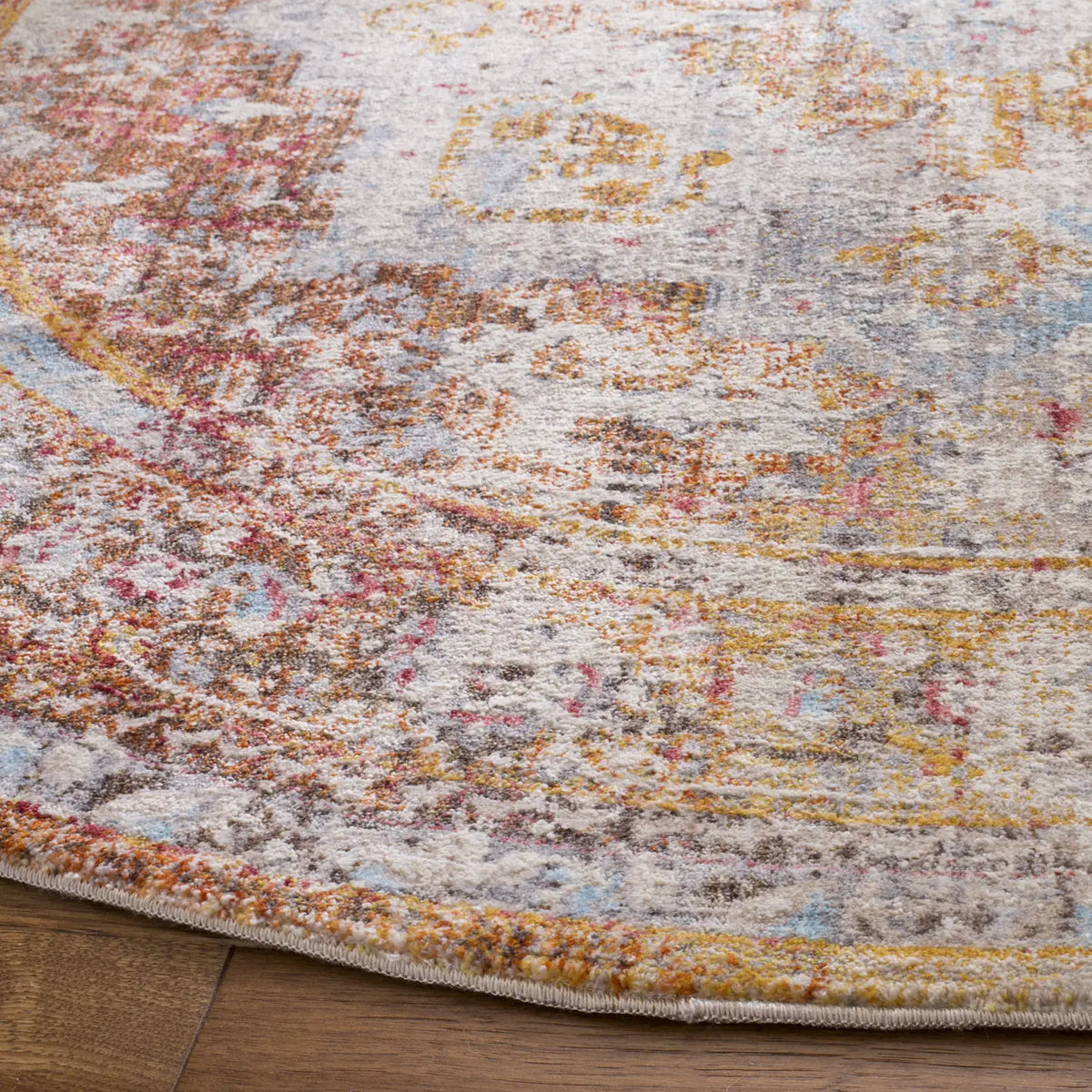Safavieh Vintage Persian 5'-0" x 5'-0" Rug in Cream / Multi