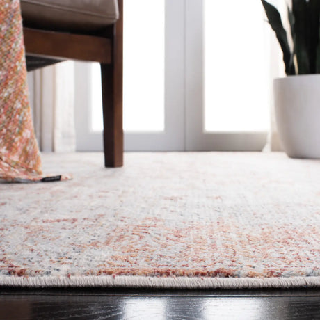Safavieh Marvel 5'-1" x 7'-6" Rug in Beige / Gold