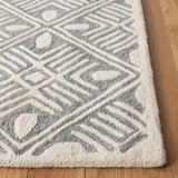 Safavieh Micro-Loop 8'-0" x 10'-0" Rug in Grey / Ivory