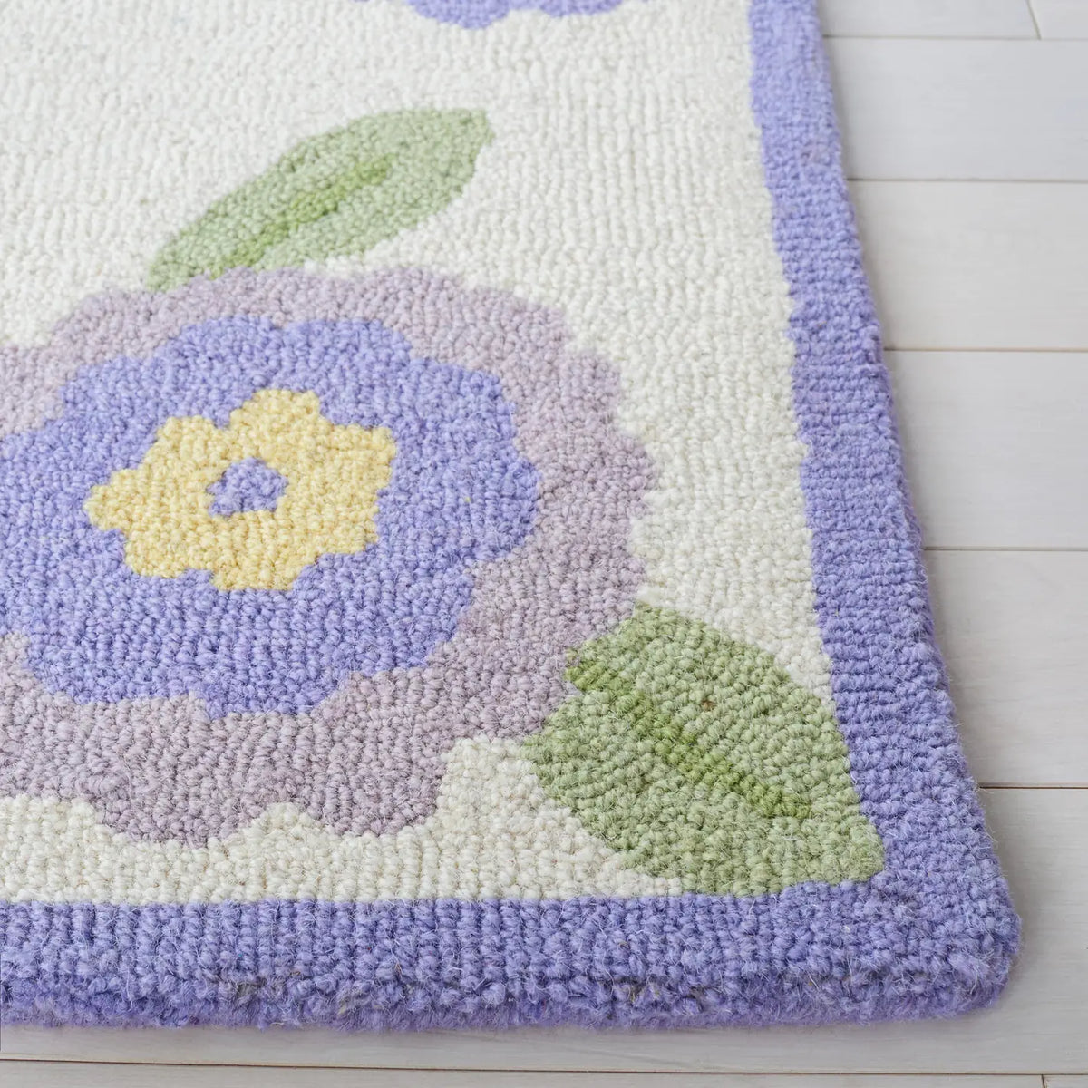 Safavieh Safavieh Kids 5'-0" x 8'-0" Rug in Lavander / Ivory