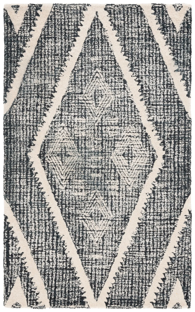 Safavieh Metro 3'-0" x 5'-0" Rug in Black / Ivory