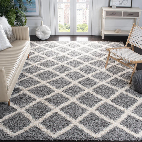 Safavieh Sgd-Dallas Shag 10'-0" x 14'-0" Rug in Grey / Ivory