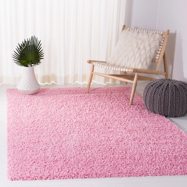 Safavieh Sga-Athens Shag 4'-0" x 6'-0" Rug in Pink