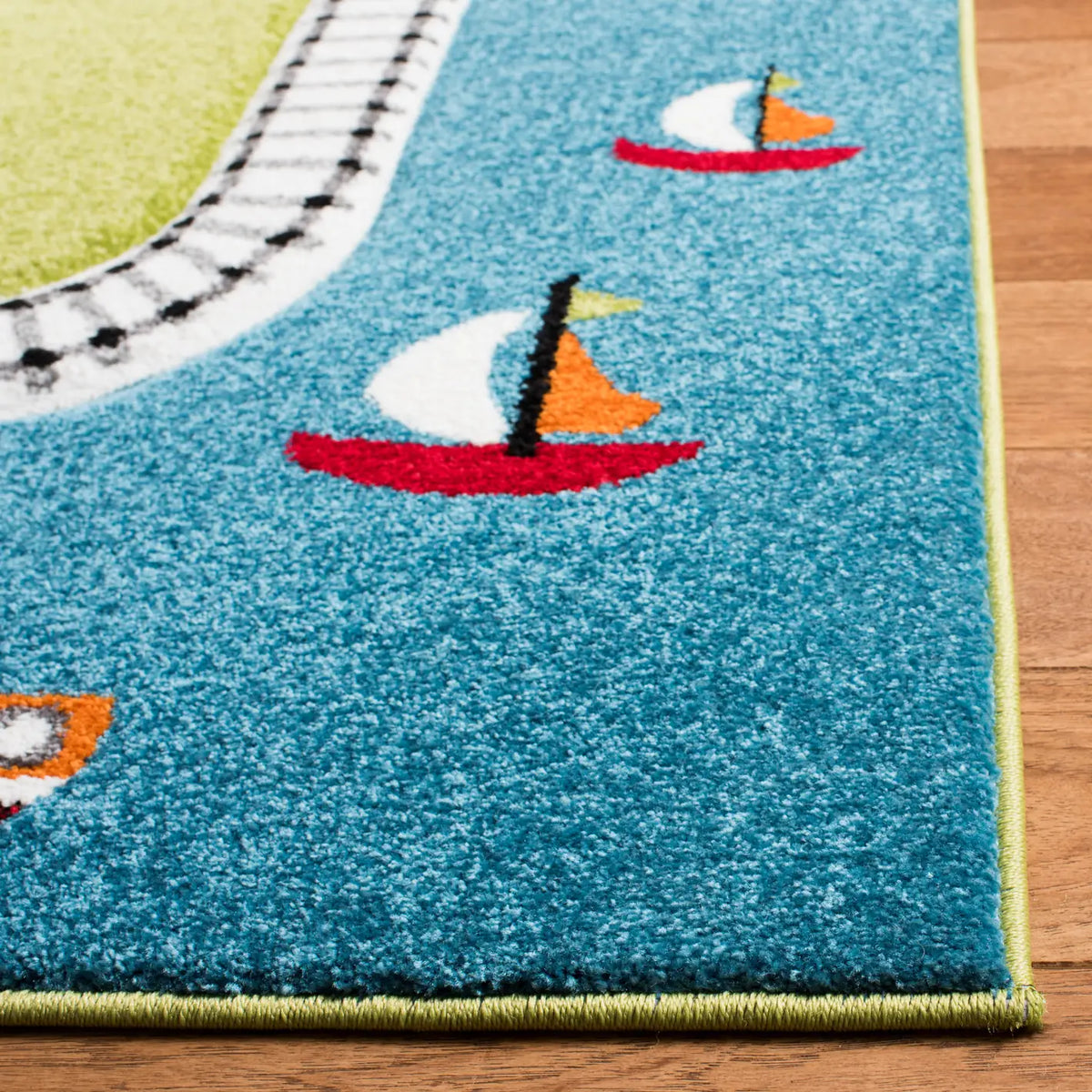Safavieh Carousel Kids 100 4'-0" x 6'-0" Rug in Green / Ivory