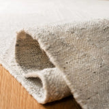 Safavieh Kilim 5'-0" x 8'-0" Rug in Ivory / Ivory