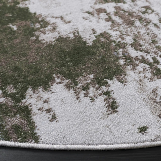 Safavieh Bayside 6'-7" x 6'-7" Rug in Ivory / Green