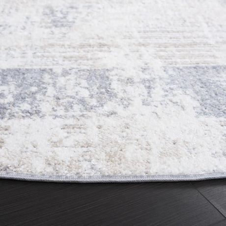 Safavieh Opal 6'-7" x 6'-7" Rug in Ivory / Grey
