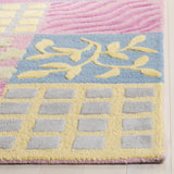 Safavieh Safavieh Kids 5'-0" x 8'-0" Rug in Pink / Multi