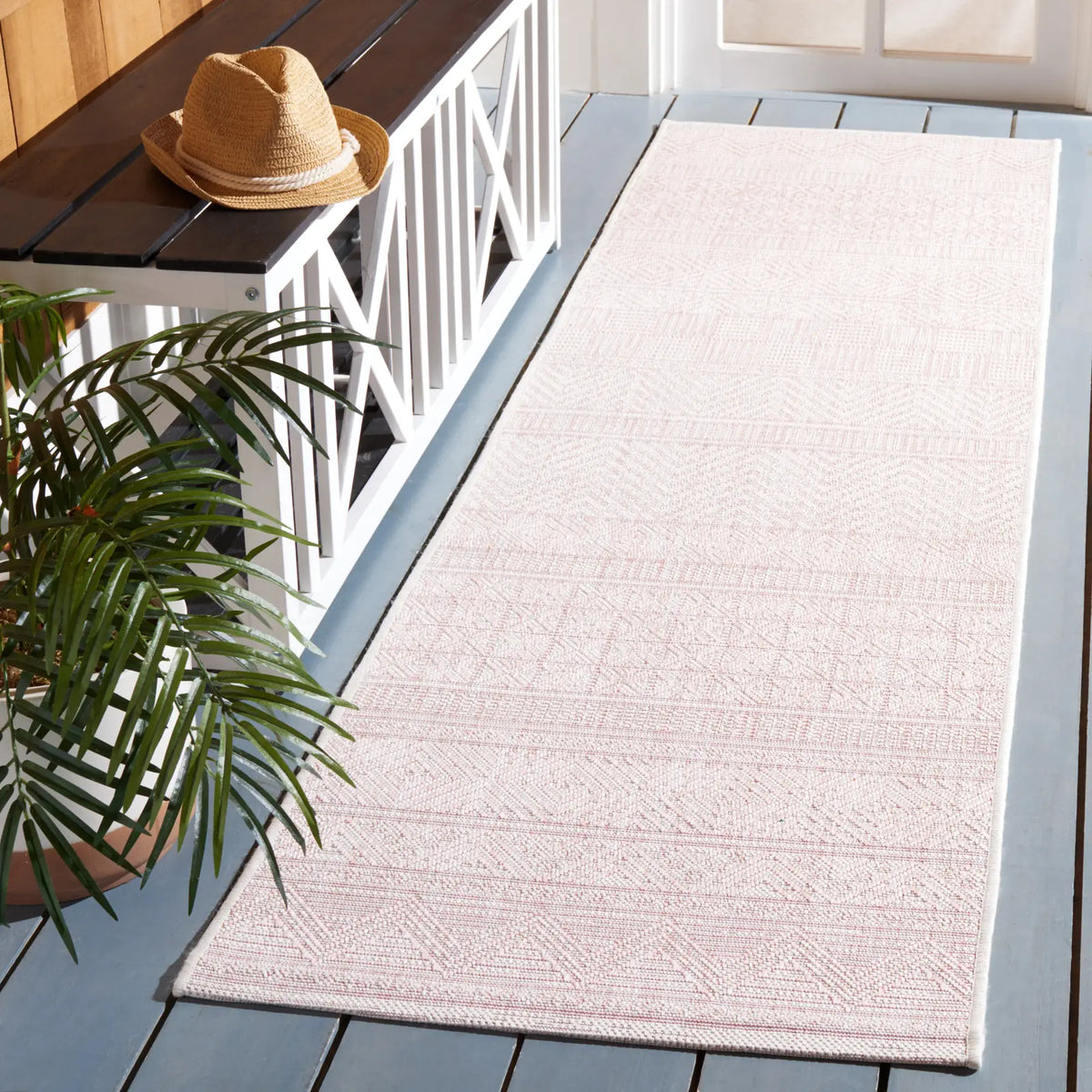 Safavieh Courtyard 2'-3" x 8'-0" Rug in Ivory / Pink