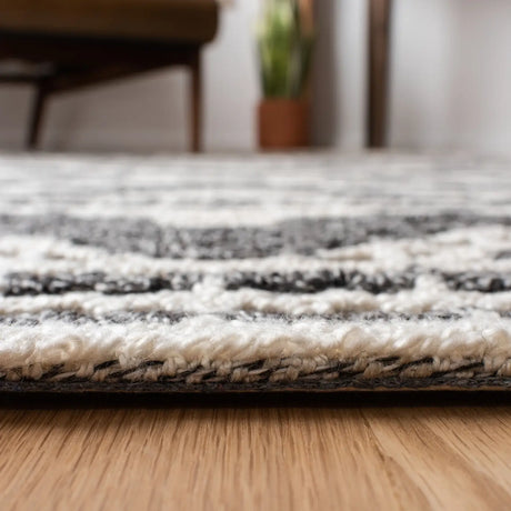 Safavieh Trace 4'-0" x 6'-0" Rug in Grey / Charcoal