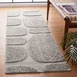 Safavieh Manhattan 2'-3" x 8'-0" Rug in Grey