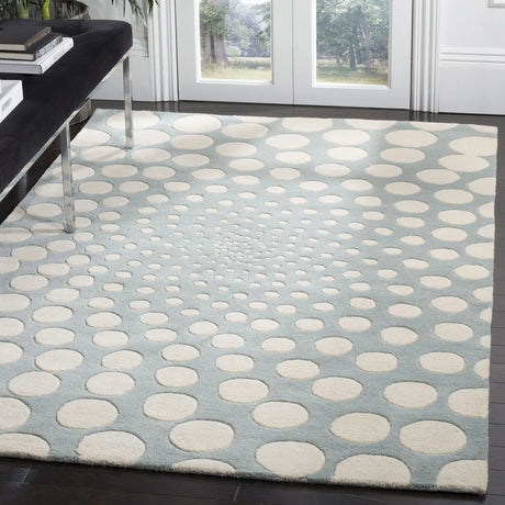 Safavieh Soho 3'-6" x 5'-6" Rug in Blue / Ivory
