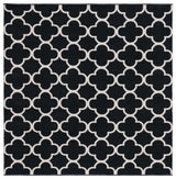 Safavieh Montauk 6'-0" x 6'-0" Rug in Black / Ivory