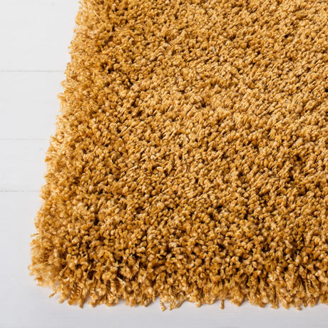 Safavieh Hudson Shag 4'-0" x 6'-0" Rug in Gold