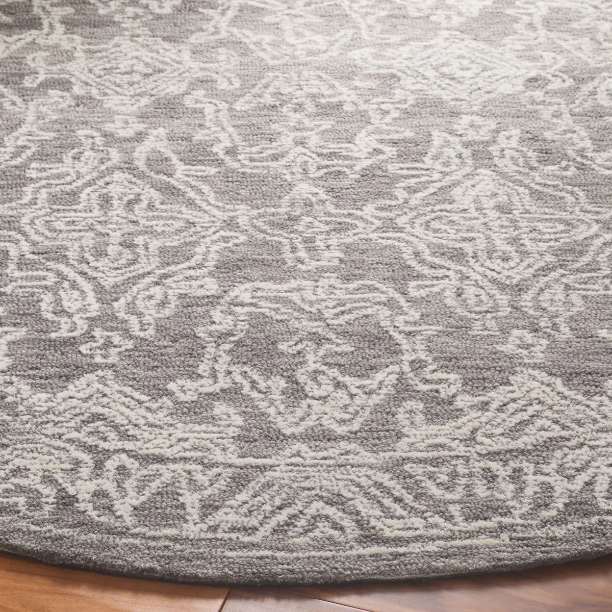 Safavieh Ebony 6'-0" x 6'-0" Rug in Ivory / Grey