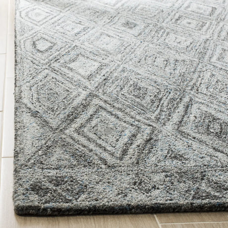 Safavieh Abstract 5'-0" x 8'-0" Rug in Blue / Black
