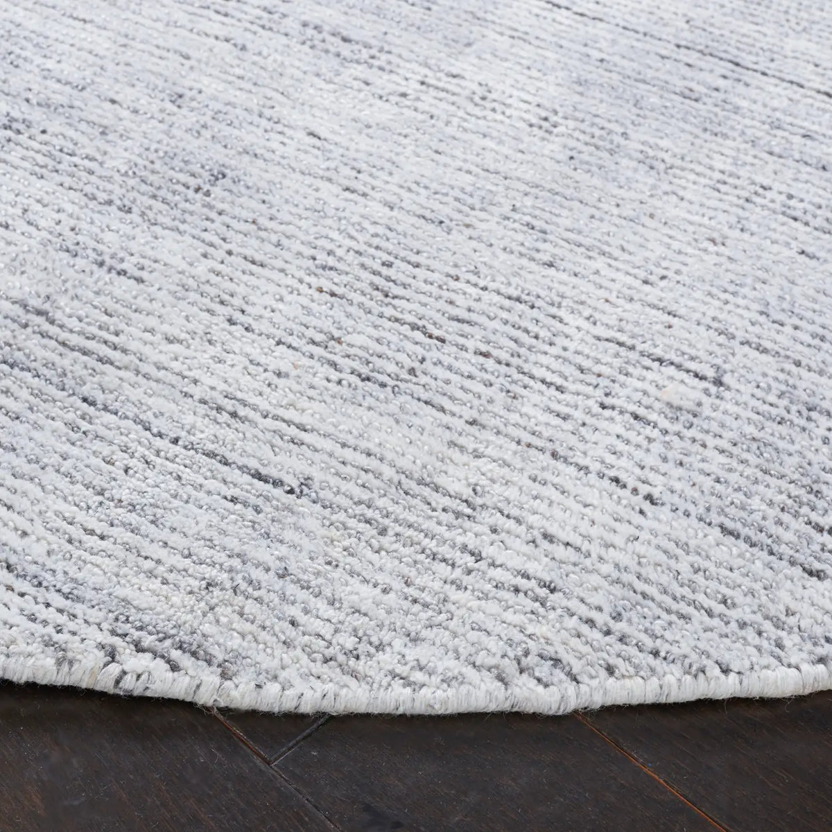 Safavieh Mirage 7'-0" x 7'-0" Rug in Light Grey