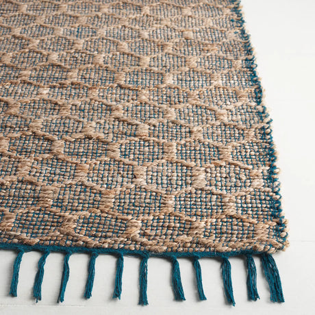 Safavieh Cape Cod 4'-0" x 6'-0" Rug in Navy / Natural