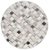 Safavieh Studio Leather 6'-0" x 6'-0" Rug in Ivory / Grey