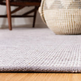 Safavieh Montauk 4'-0" x 6'-0" Rug in Silver