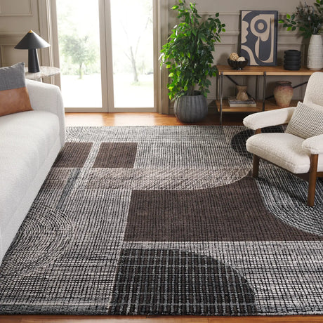Safavieh Fifth Avenue 6'-0" x 9'-0" Rug in Ivory / Grey