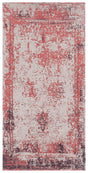 Safavieh Classic Vintage 2'-4" x 4'-8" Rug in Red