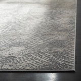 Safavieh Meadow 4'-0" x 6'-0" Rug in Ivory / Grey