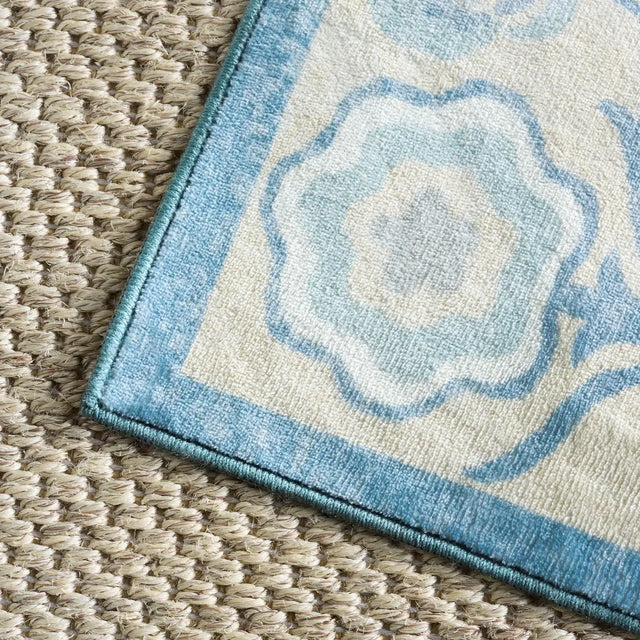 Safavieh Martha Stewart Washable 5'-0" x 7'-0" Rug in Ivory / Light Blue