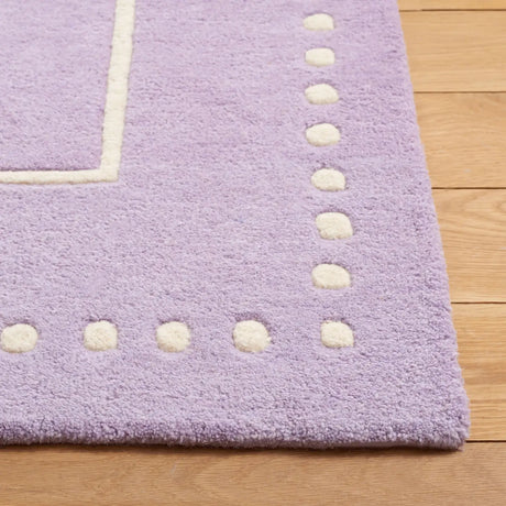 Safavieh Bella 5'-0" x 8'-0" Rug in Lavander / Ivory