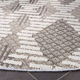 Safavieh Global 6'-7" x 6'-7" Rug in Grey / Ivory