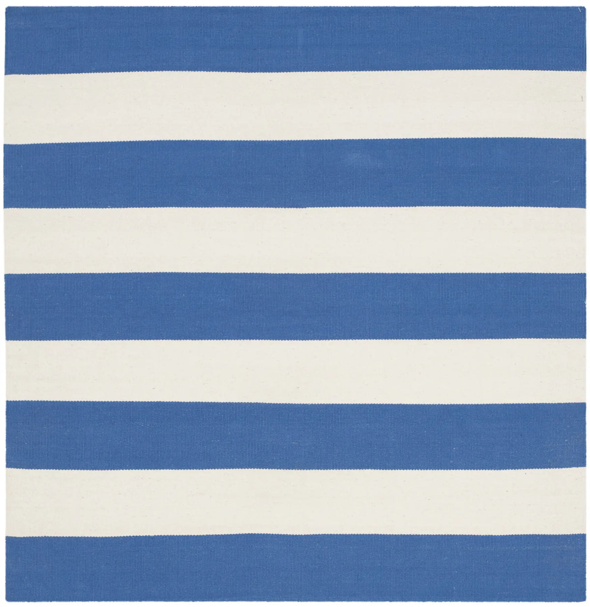 Safavieh Montauk 4'-0" x 4'-0" Rug in Blue / Ivory