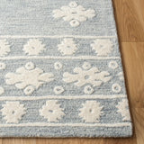 Safavieh Aspen 4'-0" x 6'-0" Rug in Light Grey / Ivory