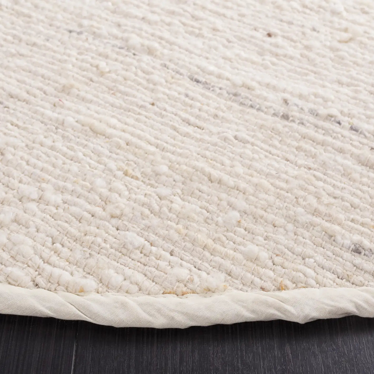 Safavieh Natura 6'-0" x 6'-0" Rug in Ivory