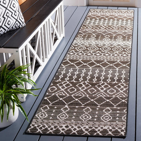 Safavieh Havana 2'-2" x 9'-0" Rug in Brown / Ivory