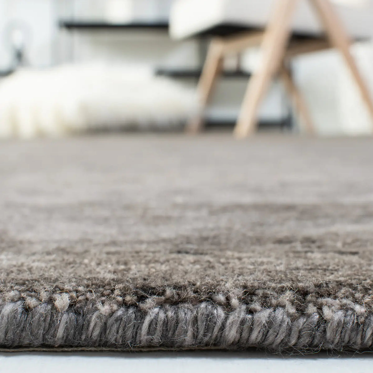 Safavieh Mirage 10'-0" x 14'-0" Rug in Charcoal